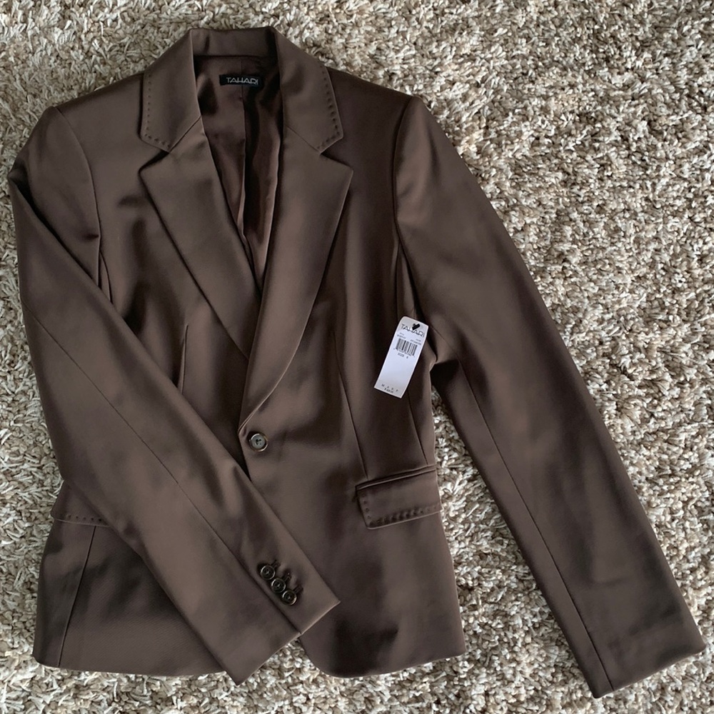 Tahari Brown Women’s Blazer NWT